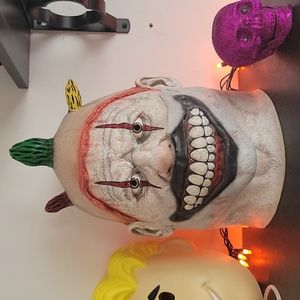 Clown mask